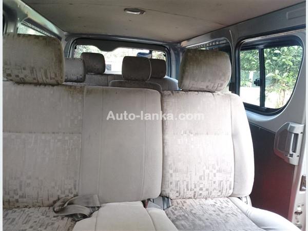 Toyota KDH 200 GL 2004 Vans For Sale in SriLanka 
