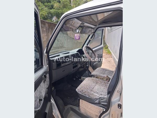 Mitsubishi Mini cab Van 1999 Vans For Sale in SriLanka 