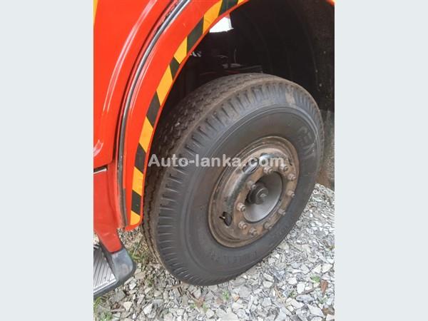 Tata Tata 2416 Bowser 1997 Trucks For Sale in SriLanka 
