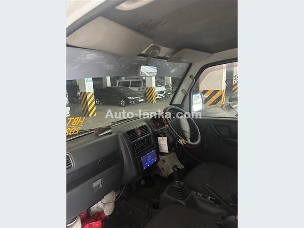Suzuki Carry Lorry DA63 2003 Trucks For Sale in SriLanka 