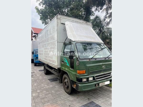 Daihatsu Lorry 2000 Trucks For Sale in SriLanka 