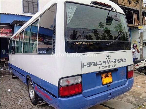 Toyota Coaster 2006 Buses For Sale in SriLanka 
