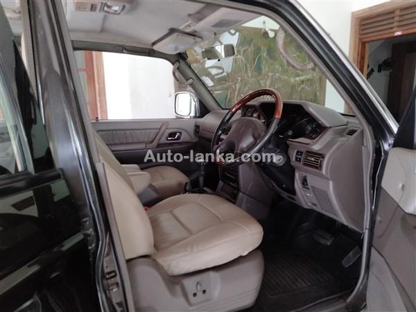 Mitsubishi montero ( mahaththaya ) 1998 Jeeps For Sale in SriLanka 