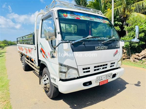 Isuzu ELF NPR 2006 Trucks For Sale in SriLanka 