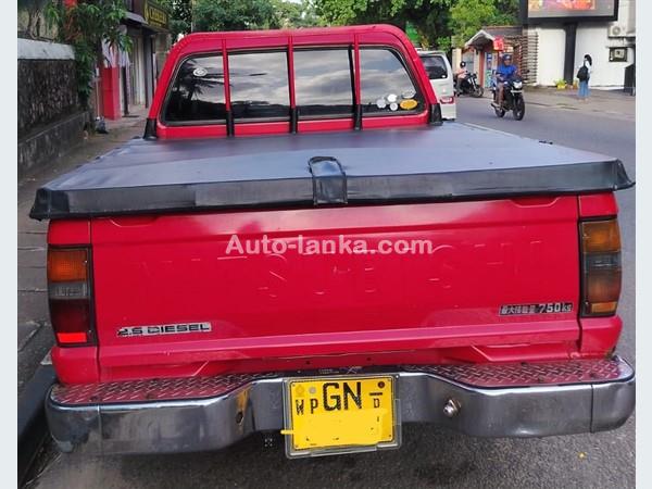 Mitsubishi L200 2001 Pickups For Sale in SriLanka 