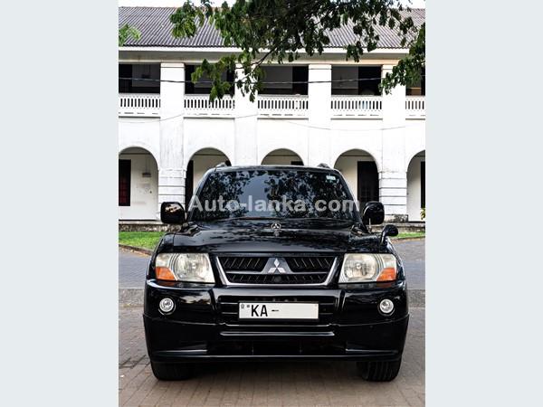 Mitsubishi Montero 2005 Jeeps For Sale in SriLanka 