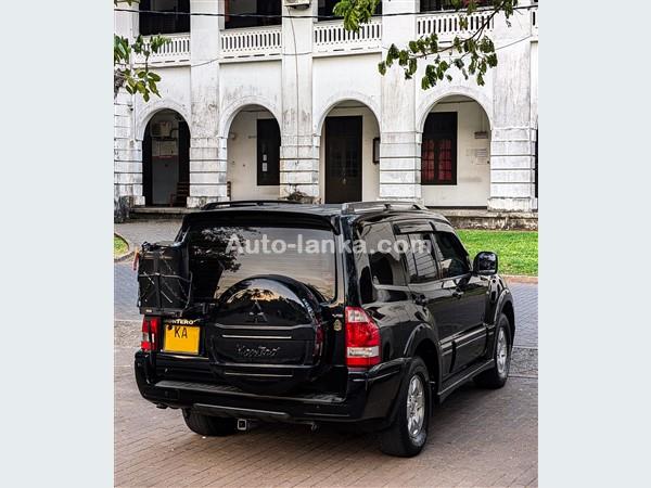 Mitsubishi Montero 2005 Jeeps For Sale in SriLanka 