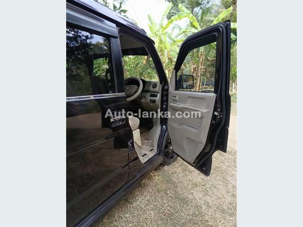 Suzuki Every Wagon 2013 Vans For Sale in SriLanka 