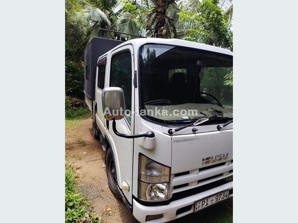 Isuzu Crew Cab 2018 Vans For Sale in SriLanka 