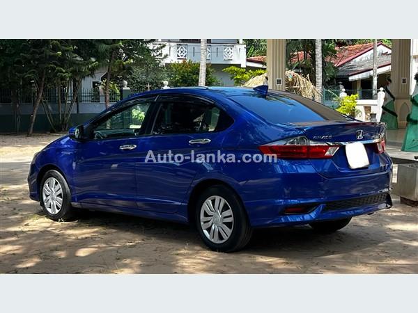 Honda Grace 2017 Cars For Sale in SriLanka 