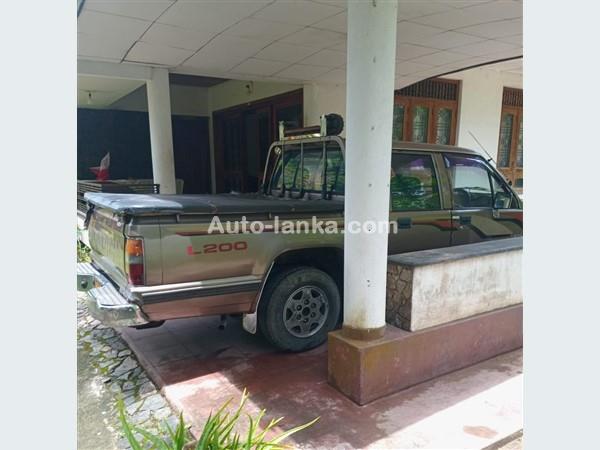 Mitsubishi l 200 1990 Pickups For Sale in SriLanka 