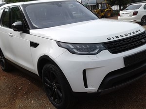 land-rover-discovery--5---gs-2017-jeeps-for-sale-in-colombo