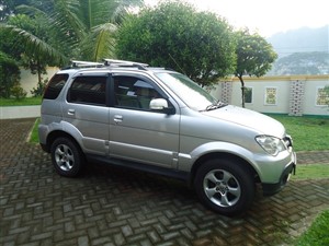 mitsubishi-nomad-zotye-2011-jeeps-for-sale-in-kalutara