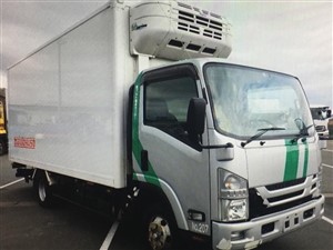isuzu-freezer-manual-18.5-feet-06-nuts-2015-trucks-for-sale-in-gampaha