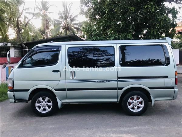 Toyota toyota dolpin super gl 2001 Van For Sale in Colombo