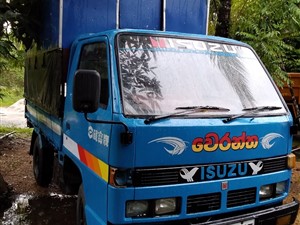 isuzu-elf-250-1980-trucks-for-sale-in-kalutara