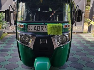 bajaj-4-stroke-three-wheeler-2018-three-wheelers-for-sale-in-puttalam
