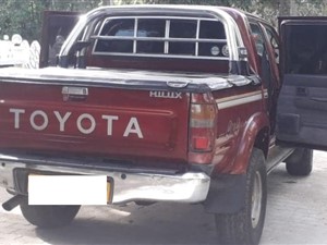 toyota-hilux-107-1996-pickups-for-sale-in-kalutara