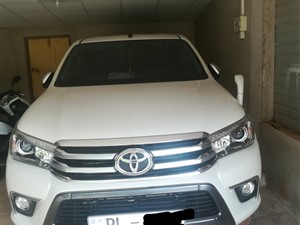 toyota-hilux-revo-2017-jeeps-for-sale-in-kurunegala