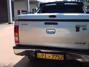 toyota-hilux-2008-pickups-for-sale-in-kandy