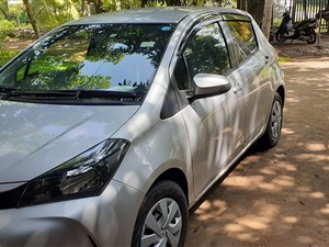 toyota-vitz-2016-cars-for-sale-in-hambantota