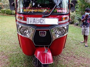 bajaj-4-stroke-three-wheel-2015-three-wheelers-for-sale-in-kalutara