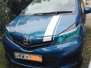 toyota-yaris-hatchback-2012-cars-for-sale-in-colombo
