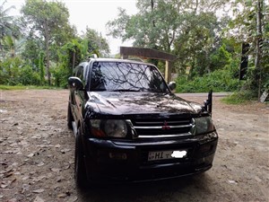 mitsubishi-montero-gdi-2000-jeeps-for-sale-in-kalutara
