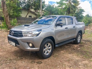toyota-hilux-2016-pickups-for-sale-in-colombo