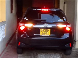 toyota-vitz-2017-cars-for-sale-in-colombo