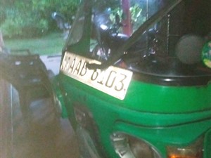 bajaj-4-stroke-three-wheel-2012-three-wheelers-for-sale-in-kalutara