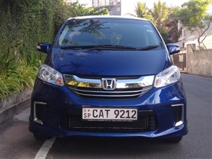 honda-freed-2015-cars-for-sale-in-colombo