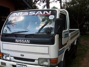 nissan-cabtar-1985-trucks-for-sale-in-colombo