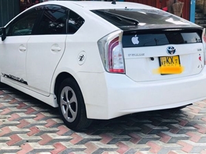 toyota-prius-2014-cars-for-sale-in-jaffna