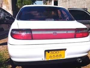 toyota-carina-at-192-1995-cars-for-sale-in-colombo