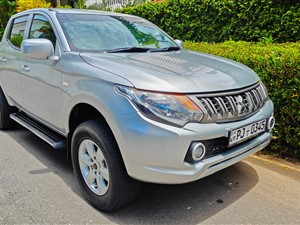 mitsubishi-l200-4wd-2.5l-diesel-2016-jeeps-for-sale-in-colombo