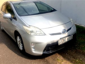 toyota-prius-2014-cars-for-sale-in-colombo