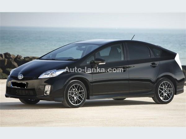 Toyota Prius S TOURING For Rent