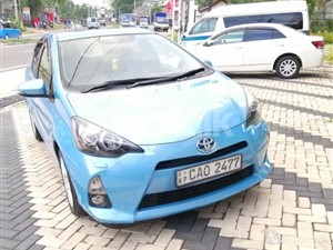 Toyota Aqua Car For Rent