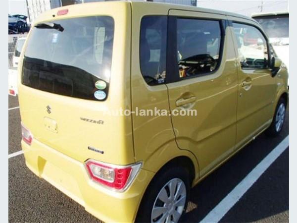 RENT A CAR SUZUKI WAGON R