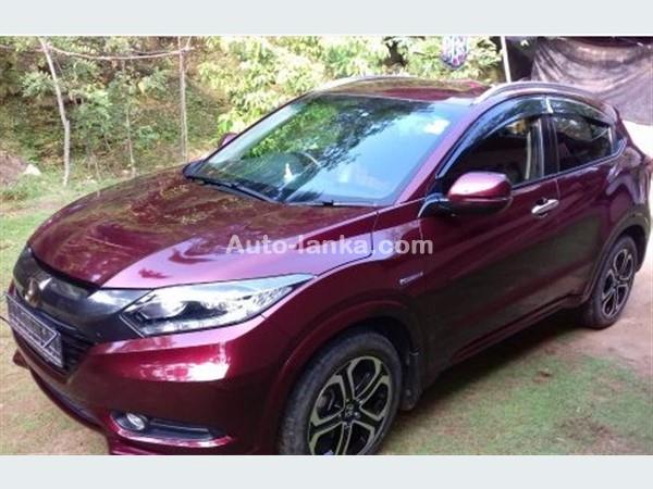 RENT A CAR HONDA VEZEL