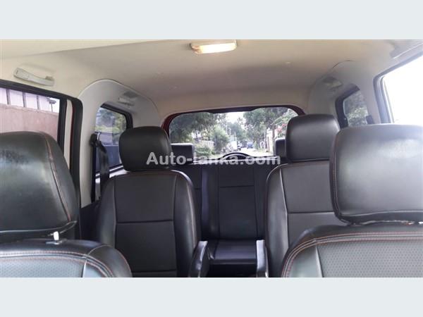 DFSK Glory seven seaters diesel car for rent