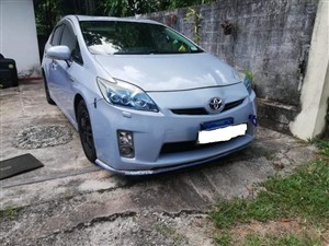 prius car for rent weekly / monthly / daily