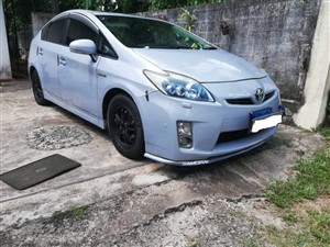 prius car for rent weekly / monthly / daily