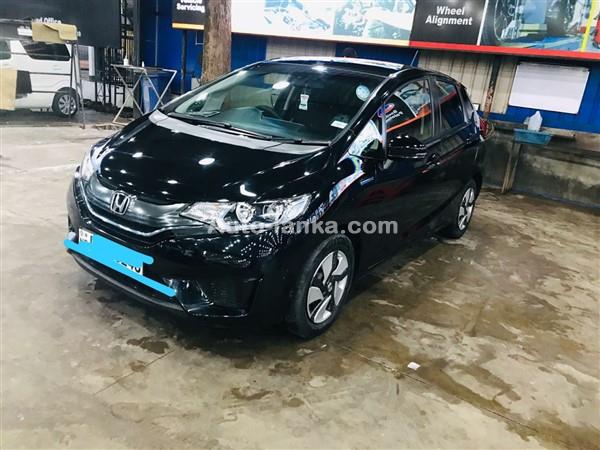 HONDA FIT GP 5 AVAILABLE FOR RENT