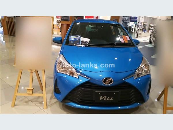 2017 toyota Vitz