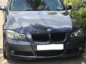 BMW 320 CAR FOR RENT