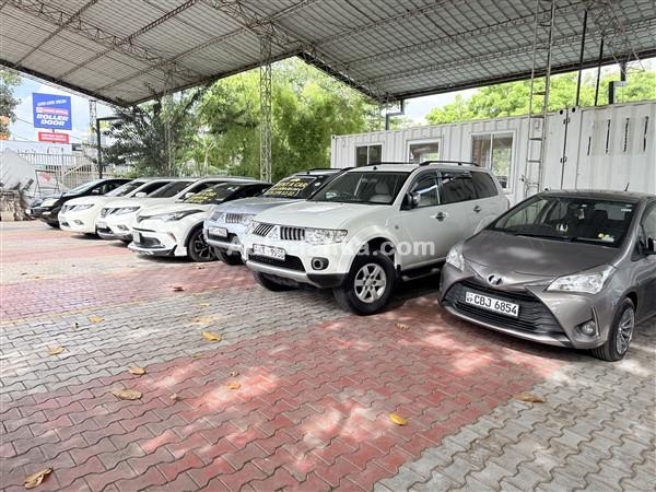 TOYOTA VITZ FOR RENT