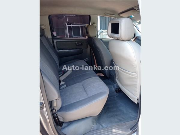 Toyota Hilux 2014 For Rent