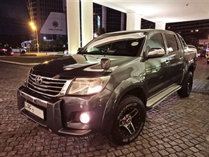 Toyota Hilux 2014 For Rent